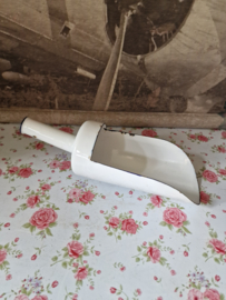 Wit emaille grutters schep nr3