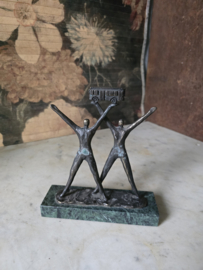 Bronzen beeld connexxion