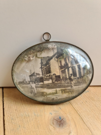 Antieke franse foto in bolglas lijstje