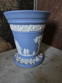 Vaas met bloemensteker wedgwood jasperware blue