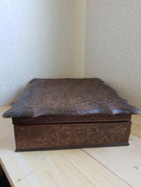 Antiek bewerkte houten schrijfkist pauwen