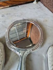Brocante zilverkleurige kaptafelset handspiegel