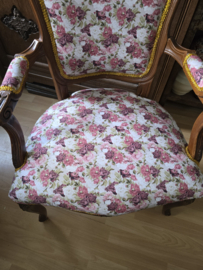 Brocante stoeltje rozen