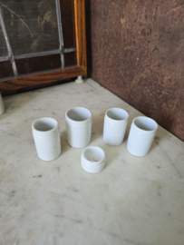 Lotje oude zalfpotjes nr3