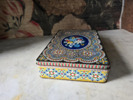 Antiek blikken kraaltjes koektrommel