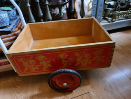 Oude vintage houten loop bakfiets
