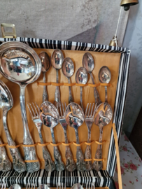 Brocante verzilverd bestek in doos