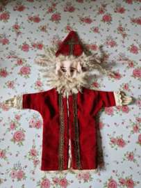 Oude handgemaakte handpop sinterklaas