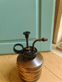 Oude koperen verstuiver nr3
