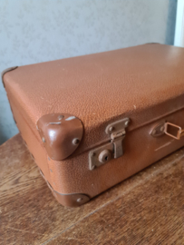 Oude vintage bruine koffer