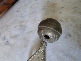 Oude messing bel met opener