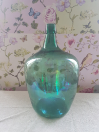 Blauw groen glazen wijnfles gistfles