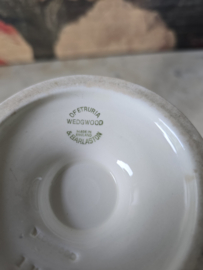 Creme vaas wedgwood