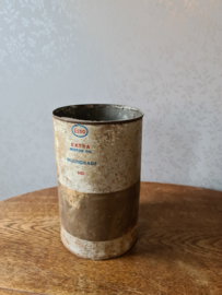 Oud doorleefd ESSO blik