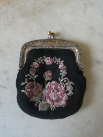 Antiek petit point beursje nr2