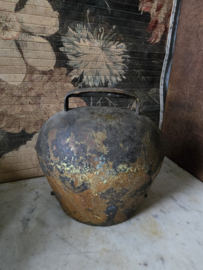 Grote oude ijzeren koeienbel koebel