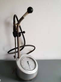 Vintage bandenspanningsmeter drukmeter VDO OTA
