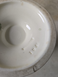 Creme vaas wedgwood