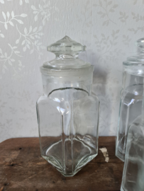 Oude glazen snoeppot stolppot