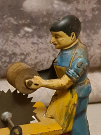 Oud blikken speelgoed houtzager