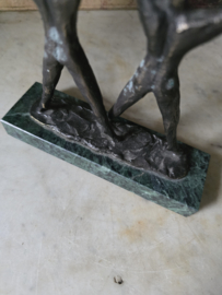 Bronzen beeld connexxion