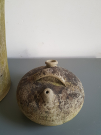 Grote stoere doorleefde stenen kruik nr4