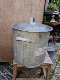 Oude zinken weck emmer met deksel