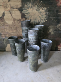 Oude zinken harspotjes vaasjes