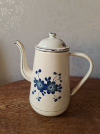 Creme emaille koffiepot blauwe bloemen
