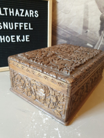 Antiek bewerkte houten sieradendoos kist