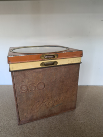 Oud doorleefd vensterbank jamin