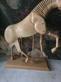 Anatomisch houten ledenpaard
