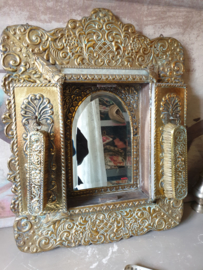 Antiek bewerkte koperen halspiegel spiegel met luikjes