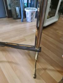 Antieke staande messing spiegel
