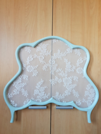 Oude brocante raamhor "bloemetjes"