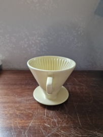 Pastel geel melitta koffiefilter 102