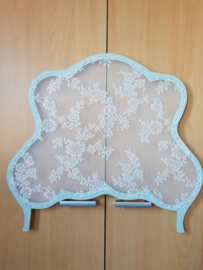Oude brocante raamhor "bloemetjes"