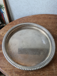 Verzilverd rond dienblad