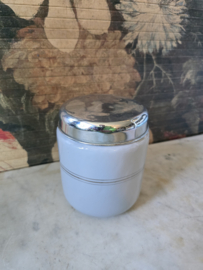 Lichtgrijs emaille theebus