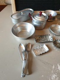 Oud aluminium keuken speelgoed kinderen