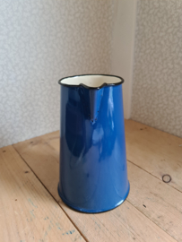 Blauw emaille kan