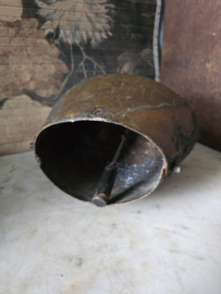 Grote oude ijzeren koeienbel koebel