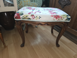 Antieke voetenbank footstool rozen