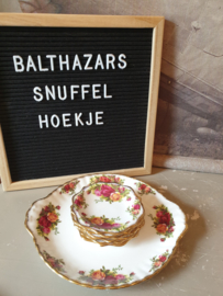 Royal albert old country roses petit four stel
