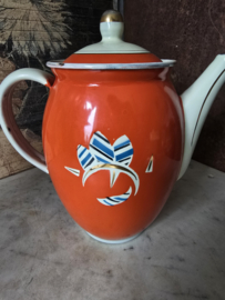 Antiek oranje creme emaille koffiepot