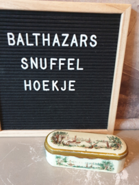 Oud blikken lepeldoosje