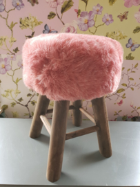 Houten krukje roze pluche zitting