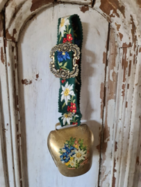 Oude koperen koeienbel nr12