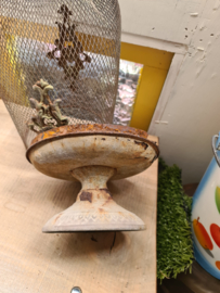 Brocante stolp op voet