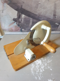 Oude snijmachine pede